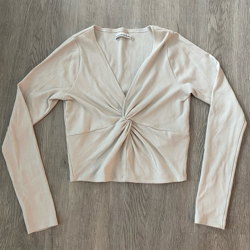 SOLD Abercrombie long sleeve crop top